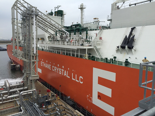 全球首个VLEC在美国得克萨斯州港口装载乙烷